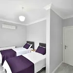 A Quiet, Peaceful Willa *